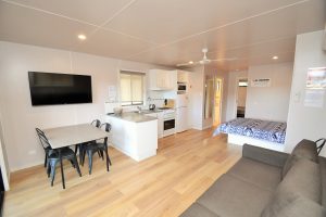 gallery cabin riverview6 300x200